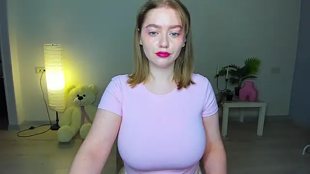 AidaPerry online show from October 11, 7:01 pm