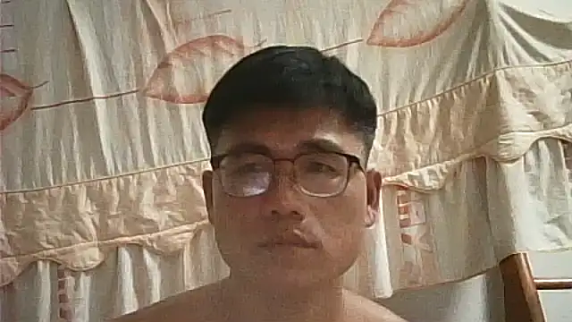 findagirlfriend online show from April 11, 6:45 pm