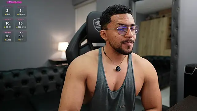 Snapshot of Martin_Logan chatting on February 17, 12:40 am Martin Logan online show from February 17, 12:40 am