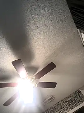 ImCarolinaCutiexxx online show from October 22, 12:22 am