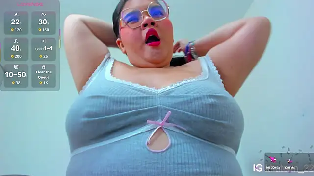 Snapshot of april_lopez6 chatting on November 12, 6:25 am april lopez6 online show from November 12, 6:25 am