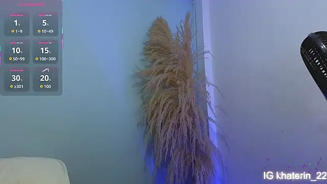 Snapshot of april_lopez6 chatting on December 4, 2:15 pm april lopez6 online show from December 4, 2:15 pm