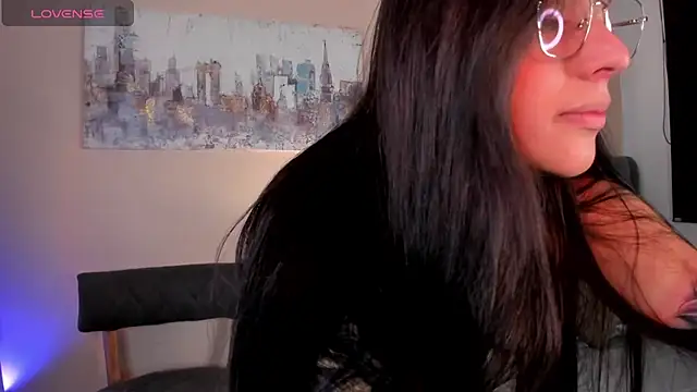dakotaa   online show from January 2, 8:57 pm