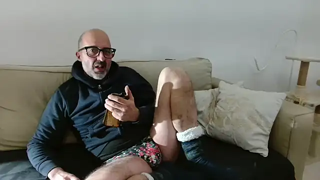 newsimo74 online show from November 14, 7:23 pm