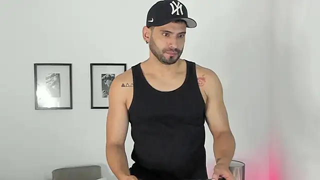 Snapshot of Dereck_vega chatting on November 1, 9:17 pm Dereck vega online show from November 1, 9:17 pm