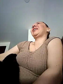 coral smitth online show from November 15, 3:08 pm