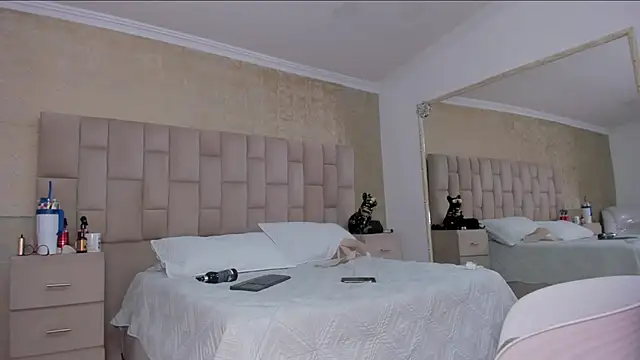 EmmaTorres  online show from January 22, 2:37 am