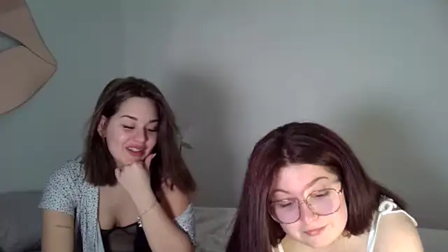 lucyfeet online show from March 11, 1:16 am