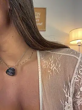 Brownfitbabyy online show from April 1, 1:41 pm