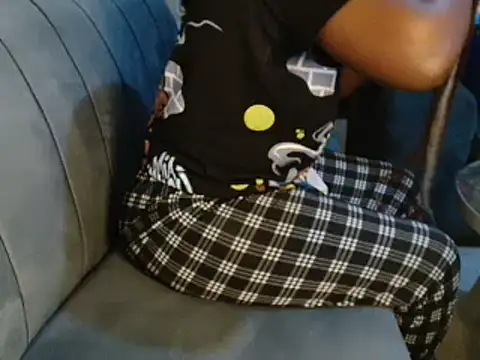 leslysexygirl online show from February 22, 3:34 am