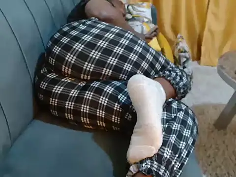 leslysexygirl online show from November 16, 8:09 am