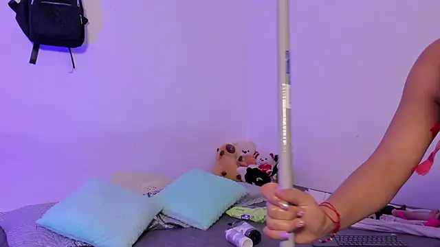 crystalvazquez online show from October 16, 11:55 am