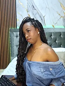 Snapshot of AshleyMontana chatting on February 11, 12:26 am AshleyMontana online show from February 11, 12:26 am