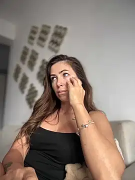 RaquelleDevon online show from October 14, 8:48 am