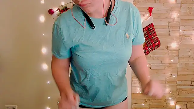Snapshot of Sun_Alexia chatting on December 9, 12:12 am Sun Alexia online show from December 9, 12:12 am