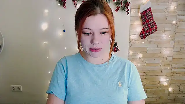 Snapshot of Sun_Alexia chatting on December 9, 5:40 am Sun Alexia online show from December 9, 5:40 am