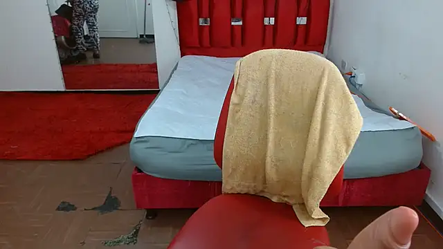 krystal thomson online show from November 19, 7:58 pm