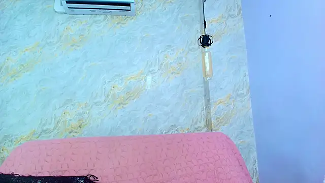 Mia candy 0 online show from December 16, 12:10 pm