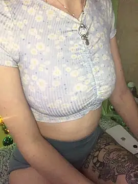indie-rayne online show from December 4, 1:14 am