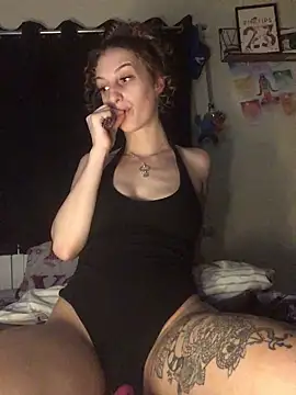 indie-rayne online show from December 12, 5:37 pm