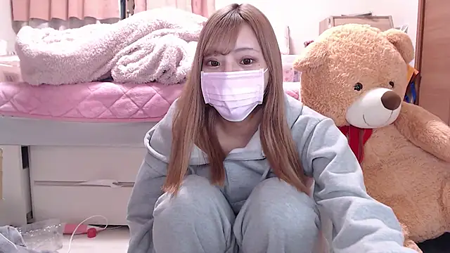 Snapshot of _chanMOMO_ chatting on December 30, 3:46 pm chanMOMO online show from December 30, 3:46 pm