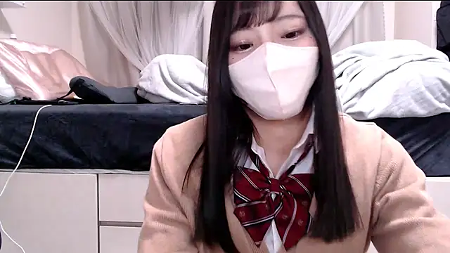 Snapshot of _chanMOMO_ chatting on February 25, 10:47 am chanMOMO online show from February 25, 10:47 am