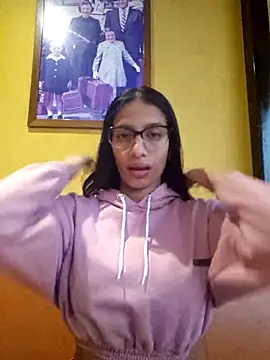 lily sk online show from March 6, 8:59 pm