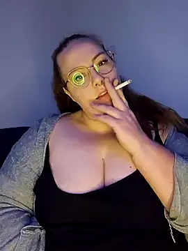 Snapshot of _Julie_x chatting on December 10, 6:38 pm Julie x online show from December 10, 6:38 pm