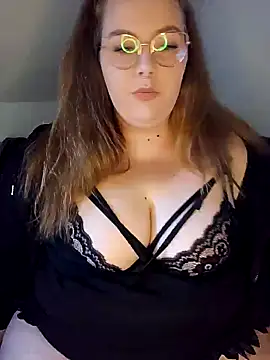 Snapshot of _Julie_x chatting on October 9, 2:26 pm Julie x online show from October 9, 2:26 pm