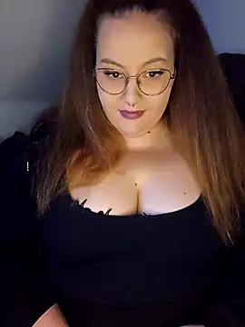 Snapshot of _Julie_x chatting on October 11, 6:56 am Julie x online show from October 11, 6:56 am