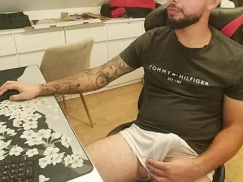 prezydentcam online show from September 13, 10:15 am