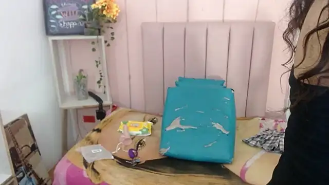 camilawilliams707rs online show from April 8, 3:28 am