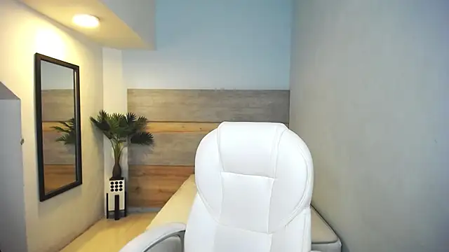 liseth fox online show from January 14, 7:32 pm