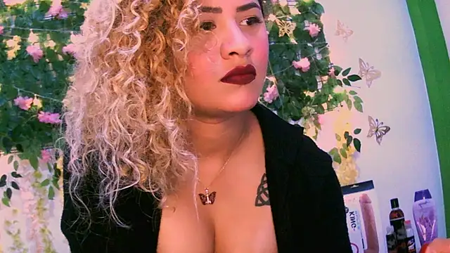 Crysrus online show from December 13, 10:45 pm