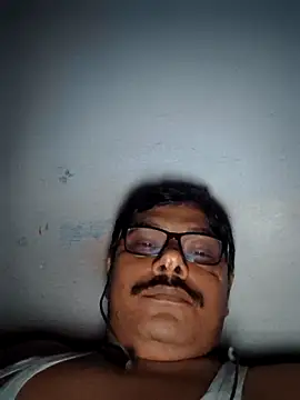 Snapshot of Srmotrs chatting on February 2, 6:28 pm Srmotrs online show from February 2, 6:28 pm