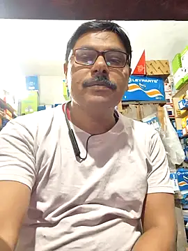 Snapshot of Srmotrs chatting on February 19, 2:57 pm Srmotrs online show from February 19, 2:57 pm