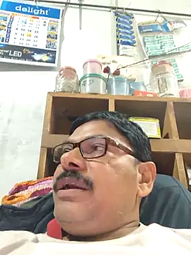 Snapshot of Srmotrs chatting on February 21, 2:29 pm Srmotrs online show from February 21, 2:29 pm