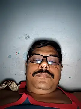 Snapshot of Srmotrs chatting on February 23, 8:39 pm Srmotrs online show from February 23, 8:39 pm