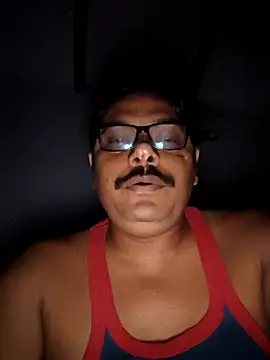 Snapshot of Srmotrs chatting on March 1, 7:05 pm Srmotrs online show from March 1, 7:05 pm