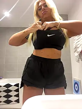 Arabellalee23 online show from December 4, 2:04 pm