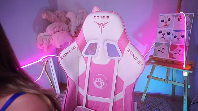 AnnLevine online show from December 3, 2:04 pm