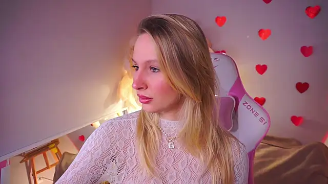 Snapshot of AnnLevine chatting on February 15, 1:52 pm AnnLevine online show from February 15, 1:52 pm