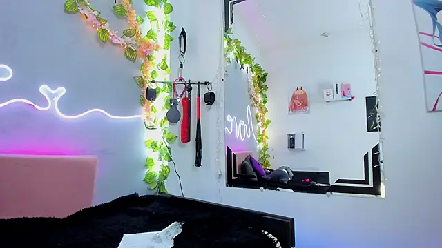 YouliteSllut2 online show from January 29, 10:32 pm