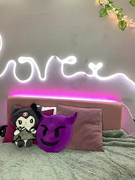 YouliteSllut2 online show from March 5, 2:57 am