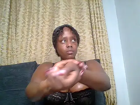 Snapshot of Miss_Amani chatting on October 8, 7:55 pm Miss Amani online show from October 8, 7:55 pm