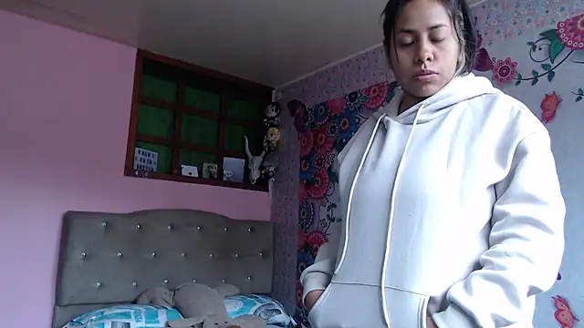 Snapshot of Zart_Blaze chatting on October 29, 12:29 pm Zart Blaze online show from October 29, 12:29 pm