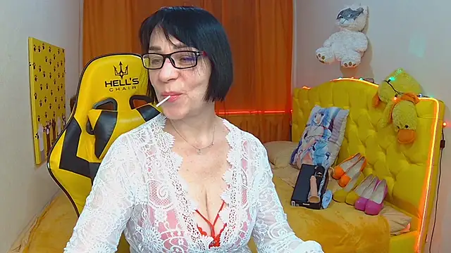 SandraHormas online show from February 4, 8:24 am