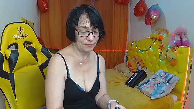 SandraHormas online show from March 19, 5:50 pm