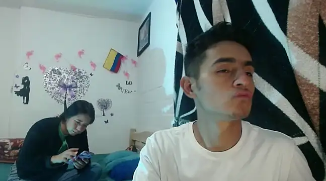 Snapshot of maria_and_angel chatting on December 16, 1:10 am maria and angel online show from December 16, 1:10 am