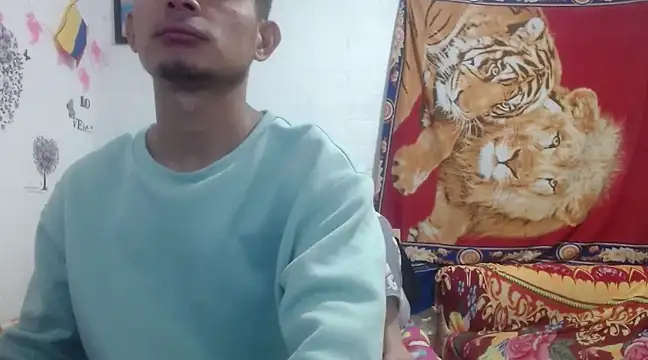 Snapshot of maria_and_angel chatting on January 26, 2:14 am maria and angel online show from January 26, 2:14 am